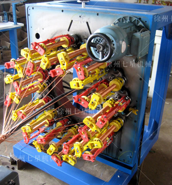 QX110-32-1臥式膠管編織機(jī)